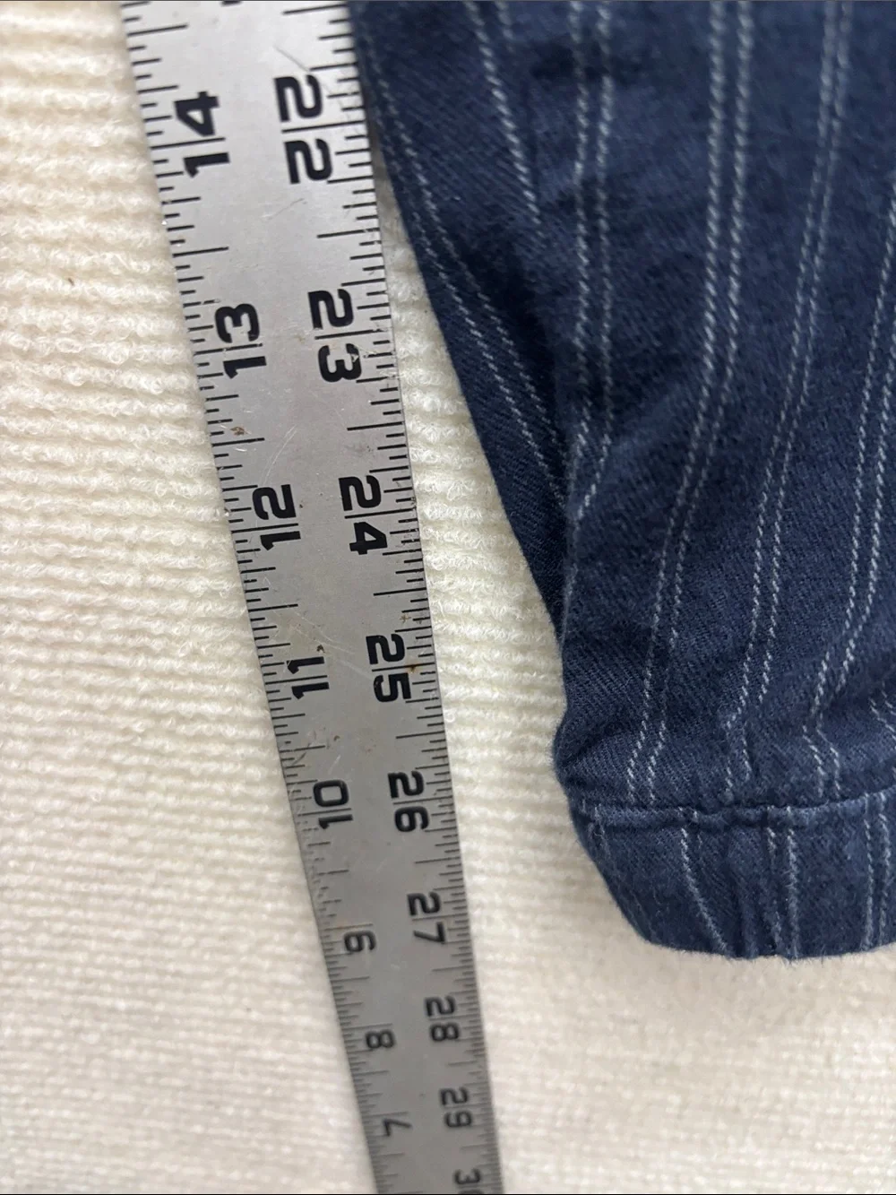 Abercrombie & Fitch medium Men's Navy Pinstripe Jogger Pants
